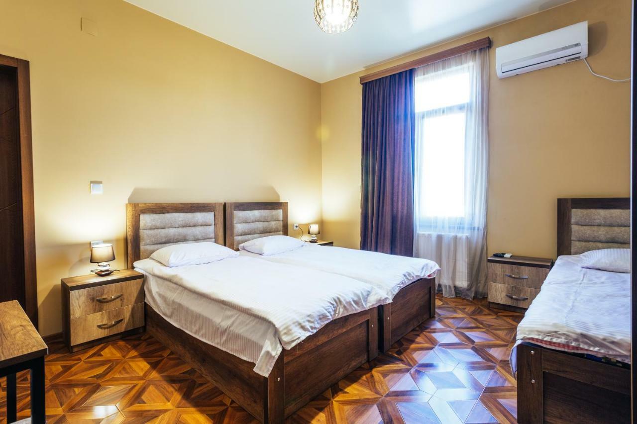 Memory House Hotel Kutaiszi Kültér fotó