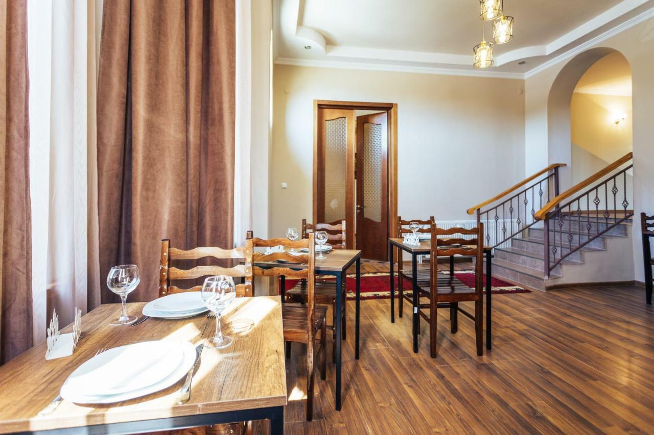 Memory House Hotel Kutaiszi Kültér fotó