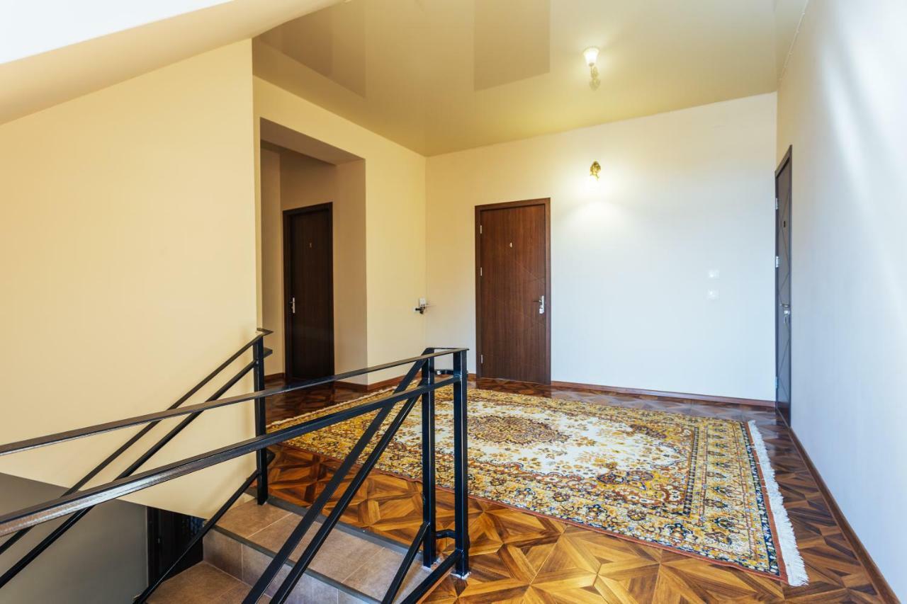 Memory House Hotel Kutaiszi Kültér fotó