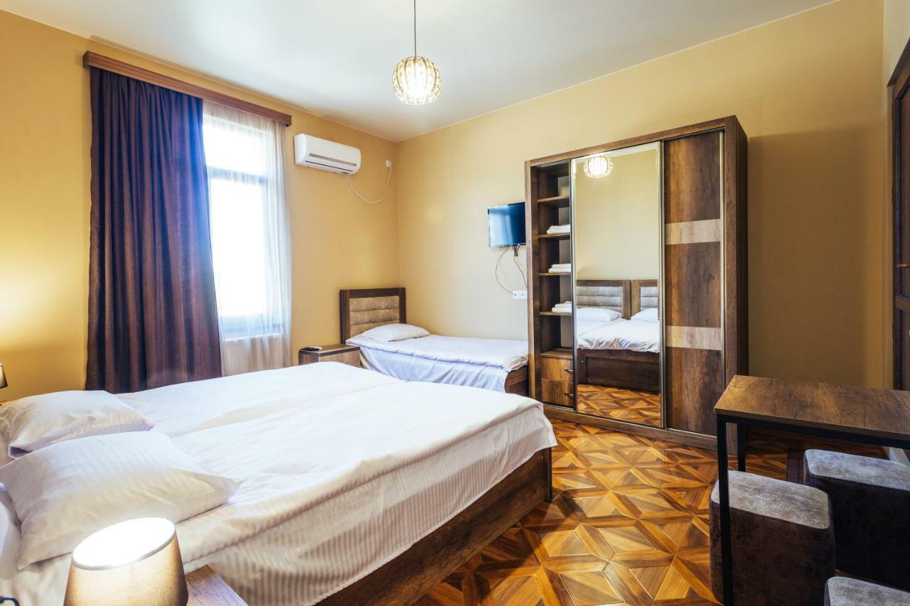 Memory House Hotel Kutaiszi Kültér fotó