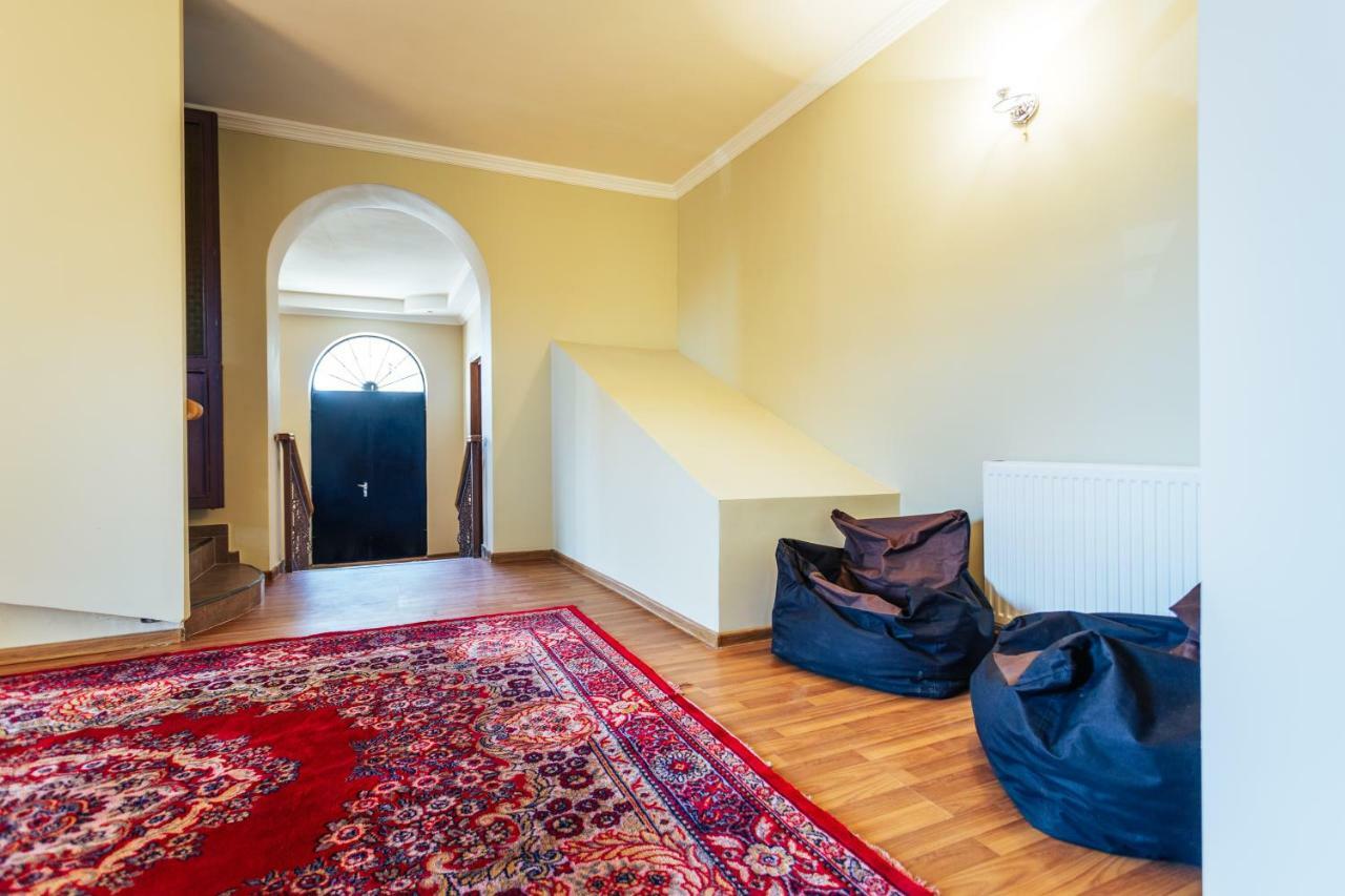 Memory House Hotel Kutaiszi Kültér fotó