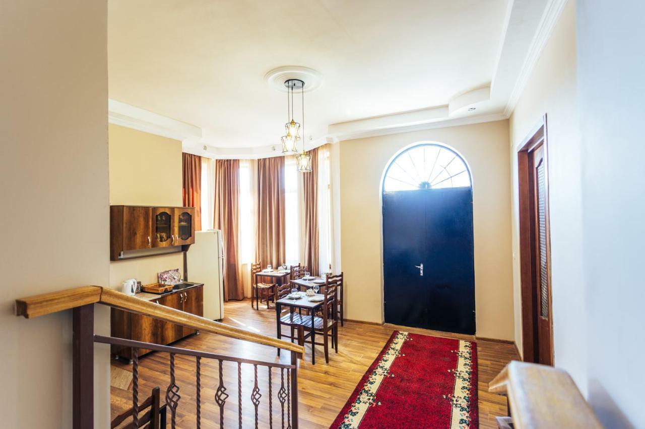 Memory House Hotel Kutaiszi Kültér fotó